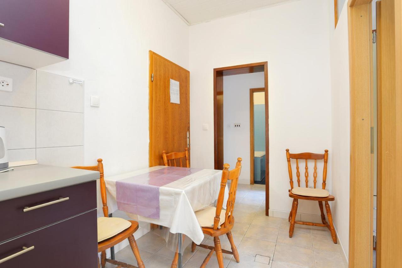 Apartments By The Sea Zivogosce - Blato, Makarska - 1057 Blato  المظهر الخارجي الصورة