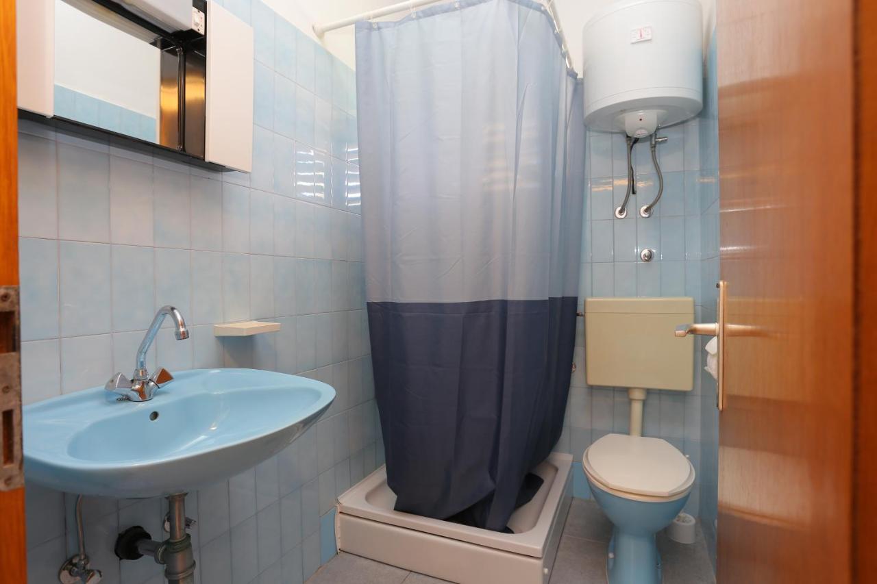 Apartments By The Sea Zivogosce - Blato, Makarska - 1057 Blato  المظهر الخارجي الصورة
