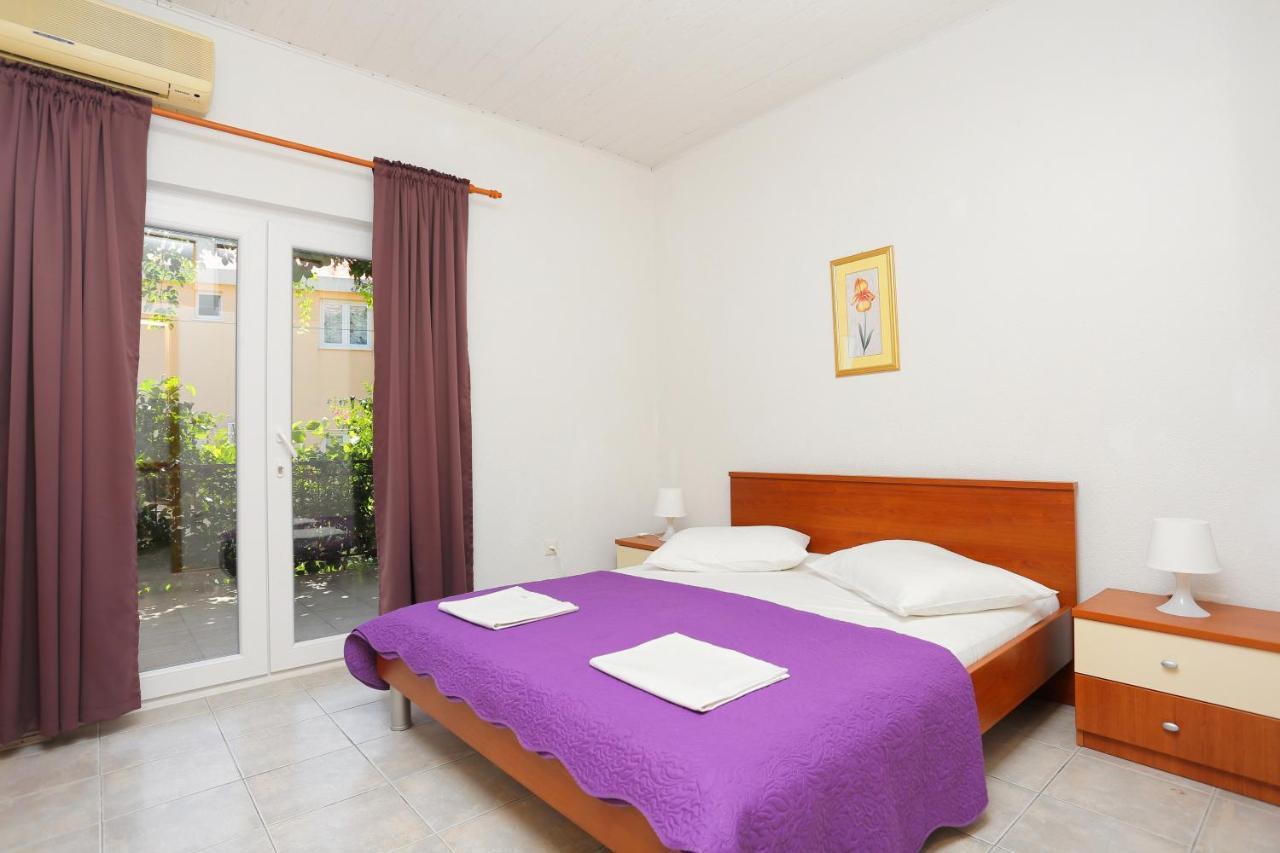 Apartments By The Sea Zivogosce - Blato, Makarska - 1057 Blato  المظهر الخارجي الصورة