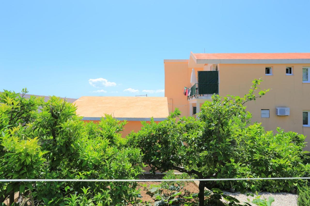 Apartments By The Sea Zivogosce - Blato, Makarska - 1057 Blato  المظهر الخارجي الصورة