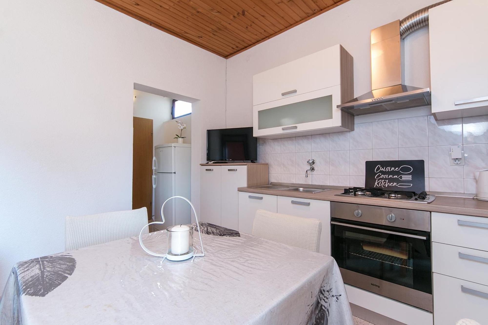 Apartments By The Sea Zivogosce - Blato, Makarska - 1057 Blato  الغرفة الصورة
