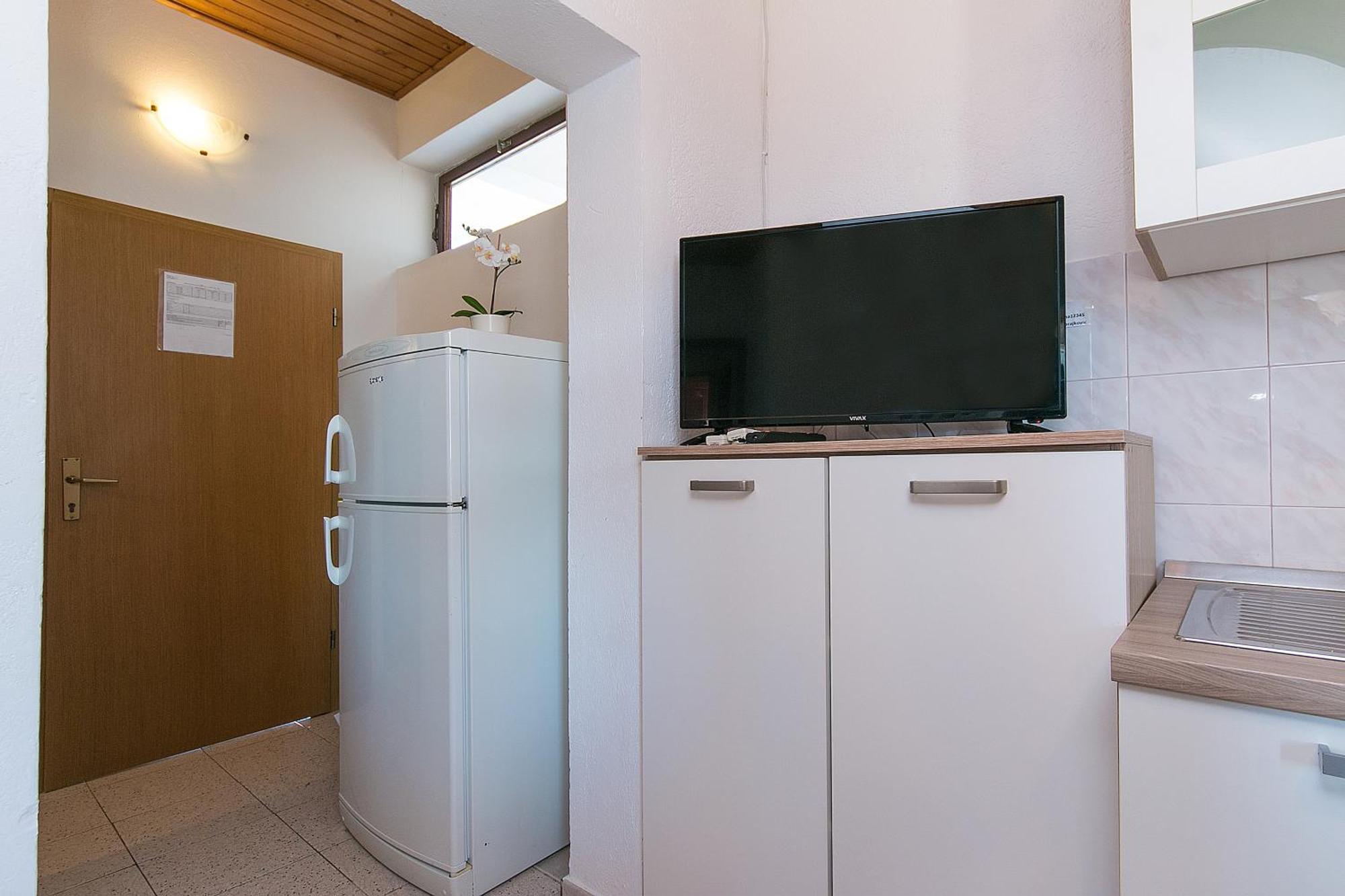 Apartments By The Sea Zivogosce - Blato, Makarska - 1057 Blato  الغرفة الصورة